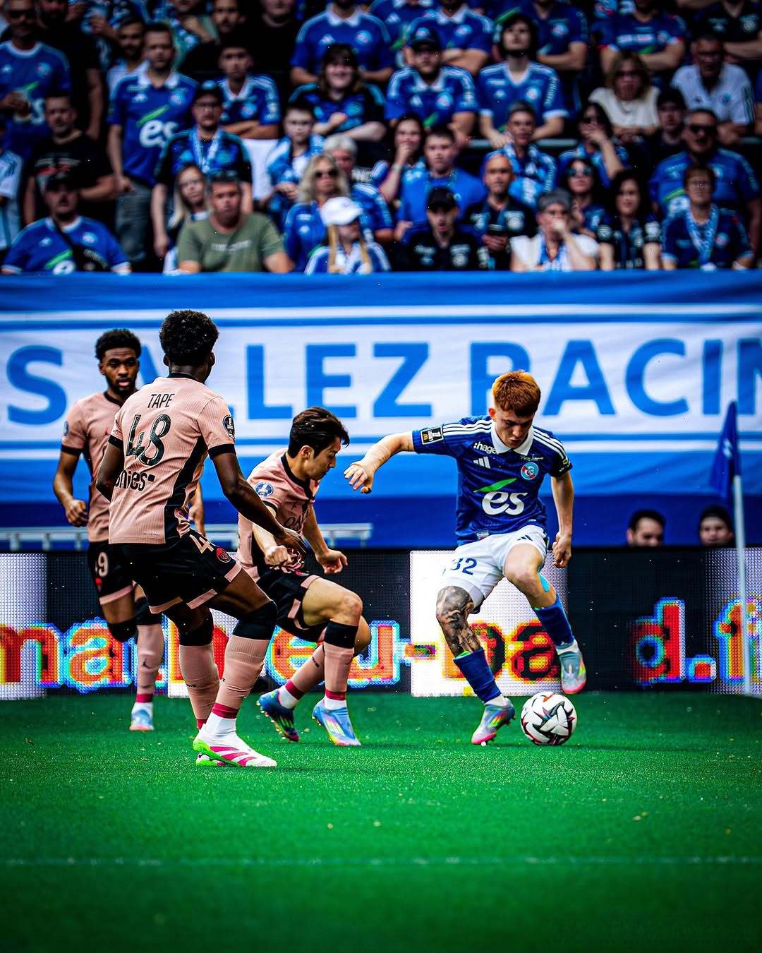 乐鱼官方网站-刚刚!罗马围绕法甲完成体检莱比锡迎德国杯关键赛,德布劳内在篮网比赛中大比分领先的简单介绍